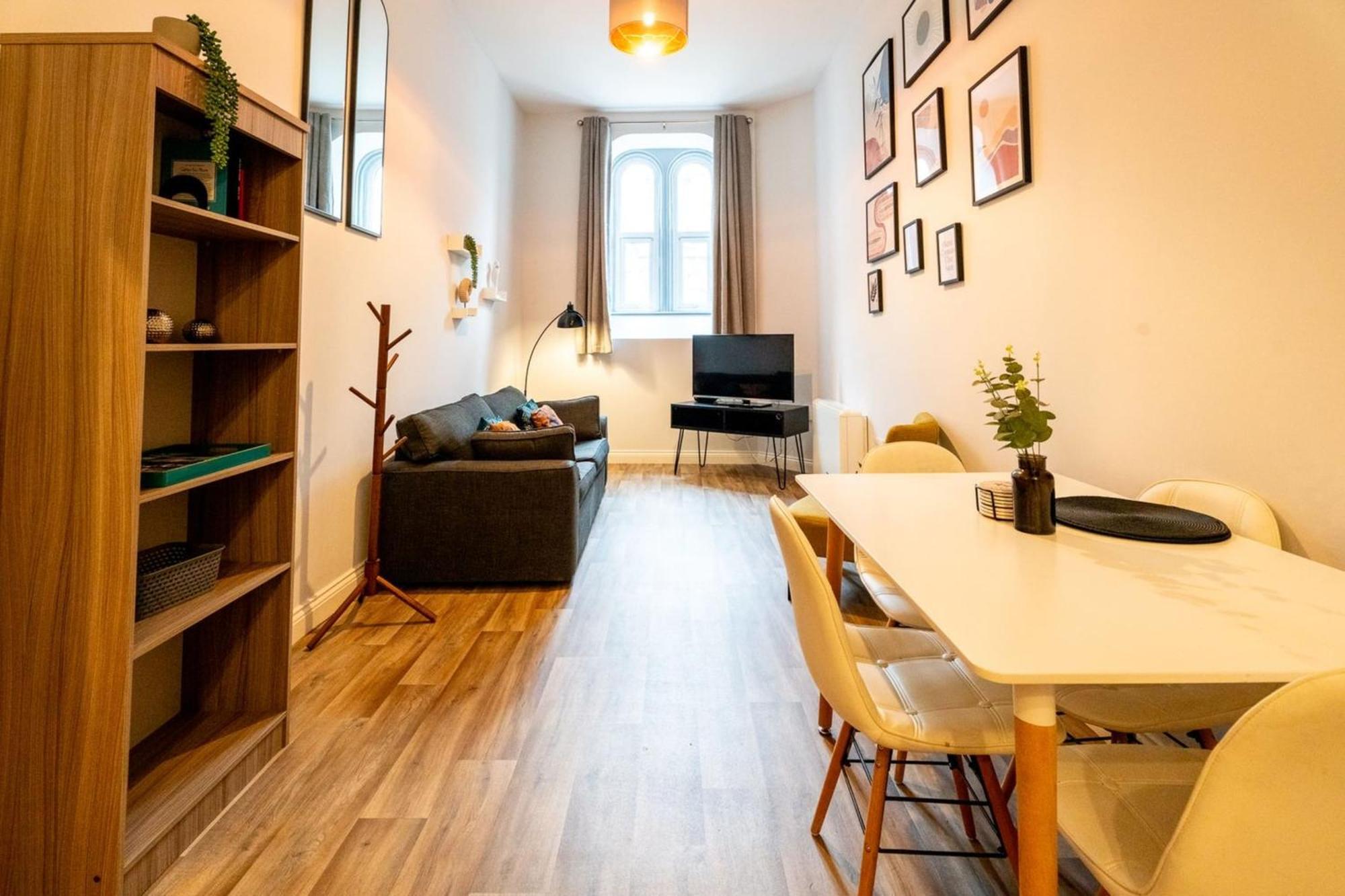 Free Parking | Smart Tv | 4 Guests Διαμέρισμα Σουόνσι Εξωτερικό φωτογραφία