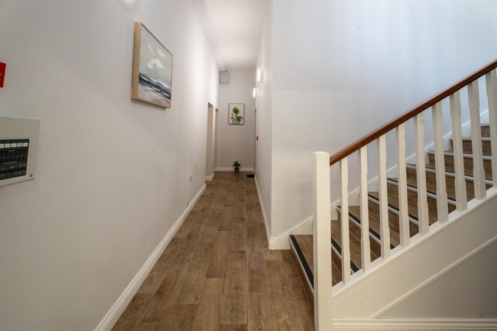 Free Parking | Smart Tv | 4 Guests Διαμέρισμα Σουόνσι Δωμάτιο φωτογραφία